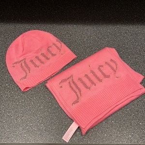 JUICY COUTURE NEW HAT AND SCARF SET NEVER WORN